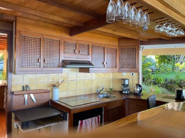 Villa O Vai Teahupoo Exterior photo